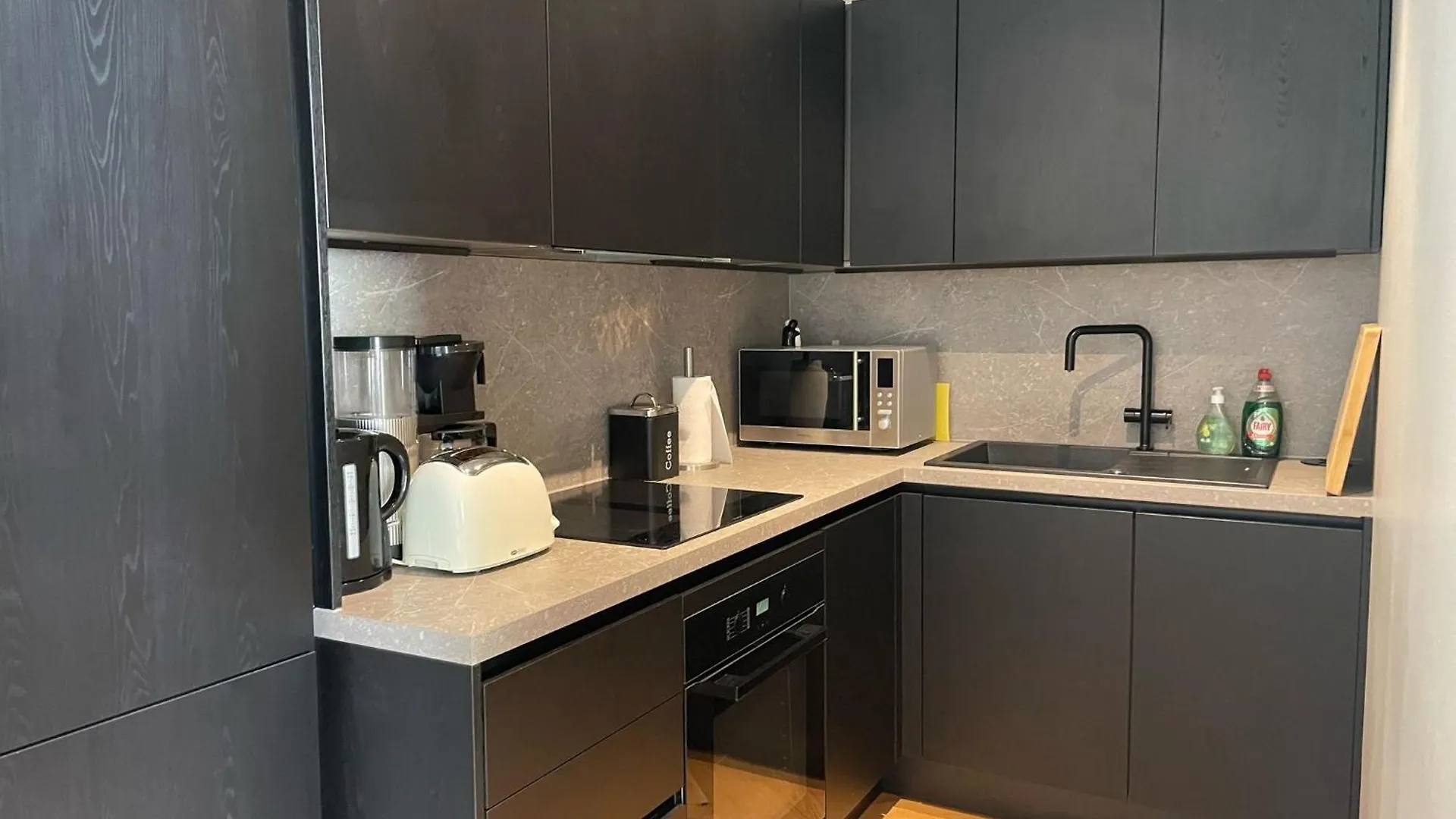 Luxury 2Bdr Apartment In Center With Free Parking Helsinki